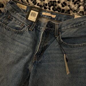 Levis middy straight jeans
#levis